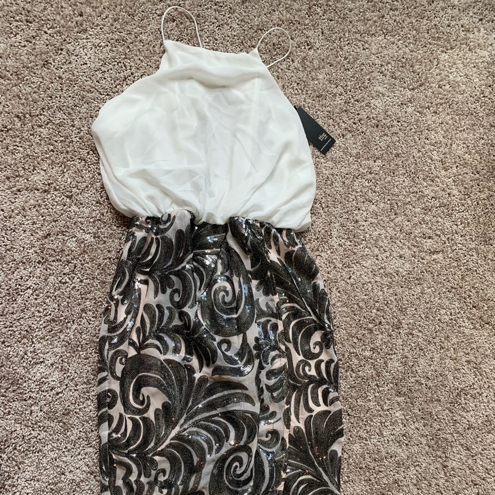 Tfnc wrap dress with sequin